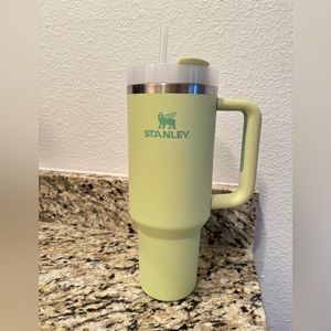 40 oz. Stanley cup used